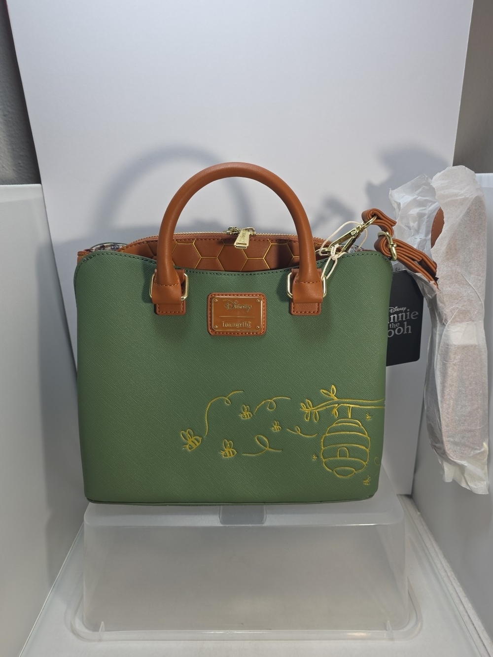 Loungefly Disney Winnie the Pooh Minimalist Purse NWT - Picture 3 of 8